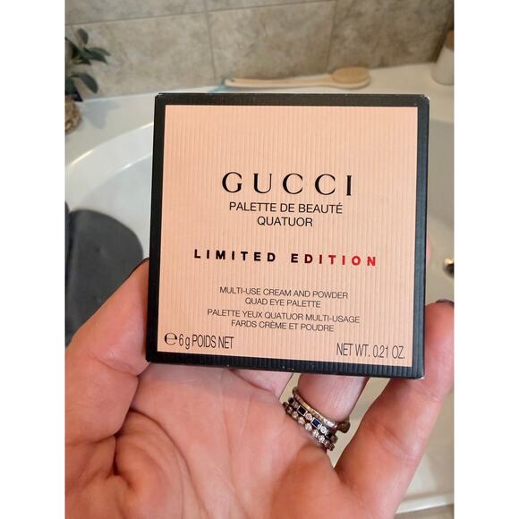 GUCCI Eye Shadow Limited Edition Palette - Festive Glow - Picture 5 of 9